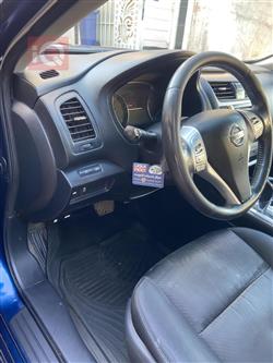 نیسان ئەلتیما